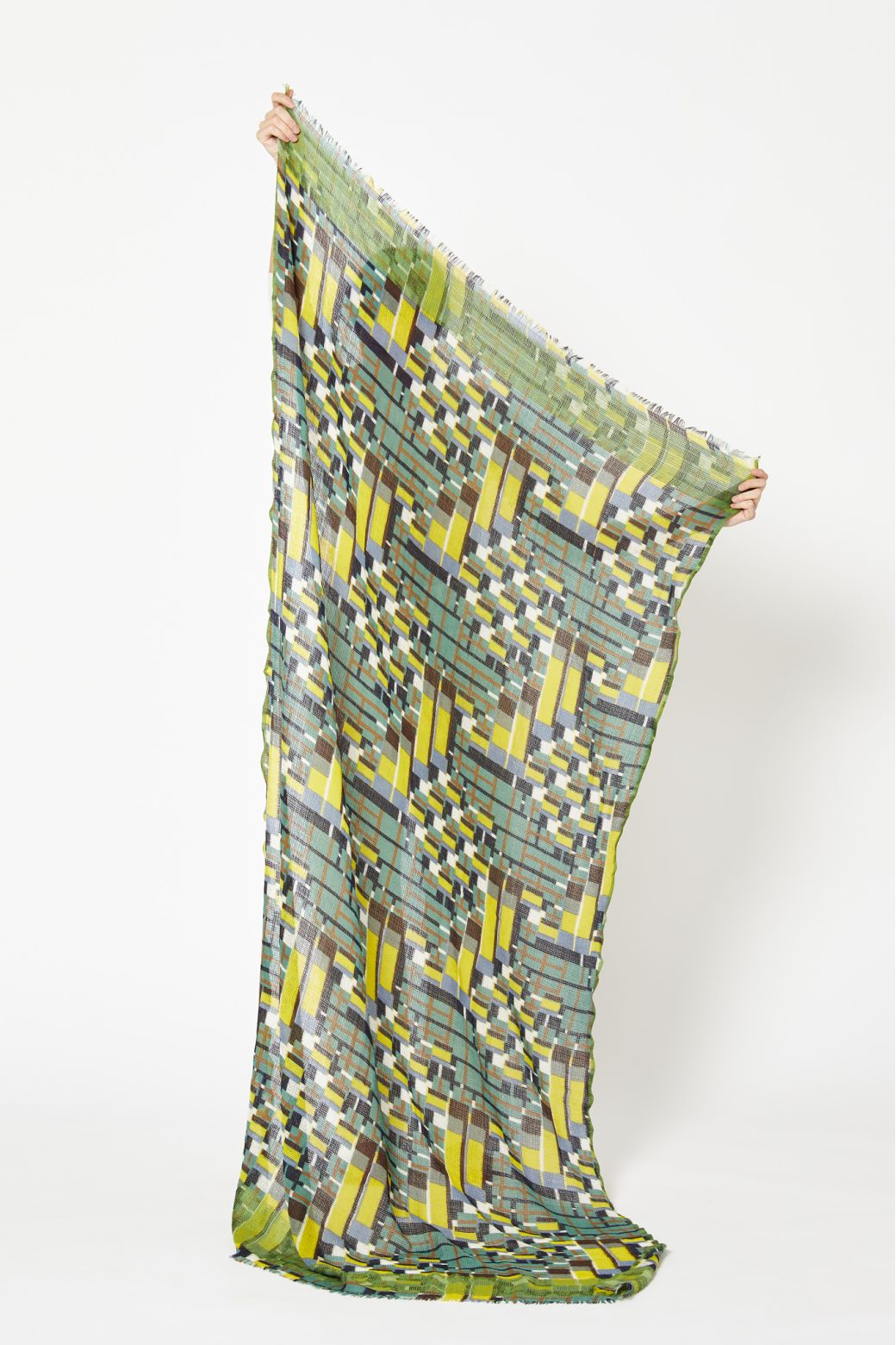 SMOKED OCTAVE SCARF
