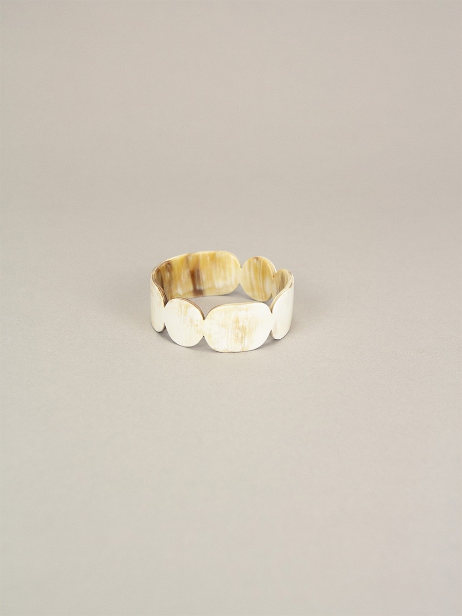 Bracelet 25 Totem en corne blonde taille S