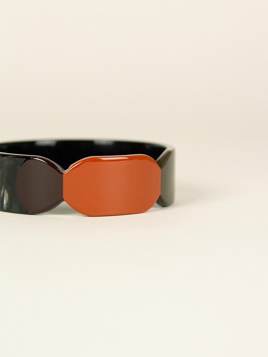 Bracelet 20 Totem en corne noire et laque Kaki taille S