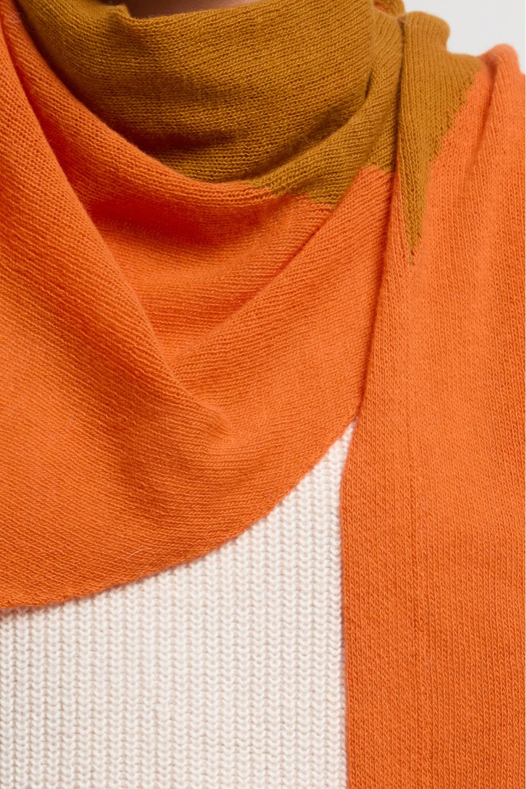 TriangleViggo Orange Ocre