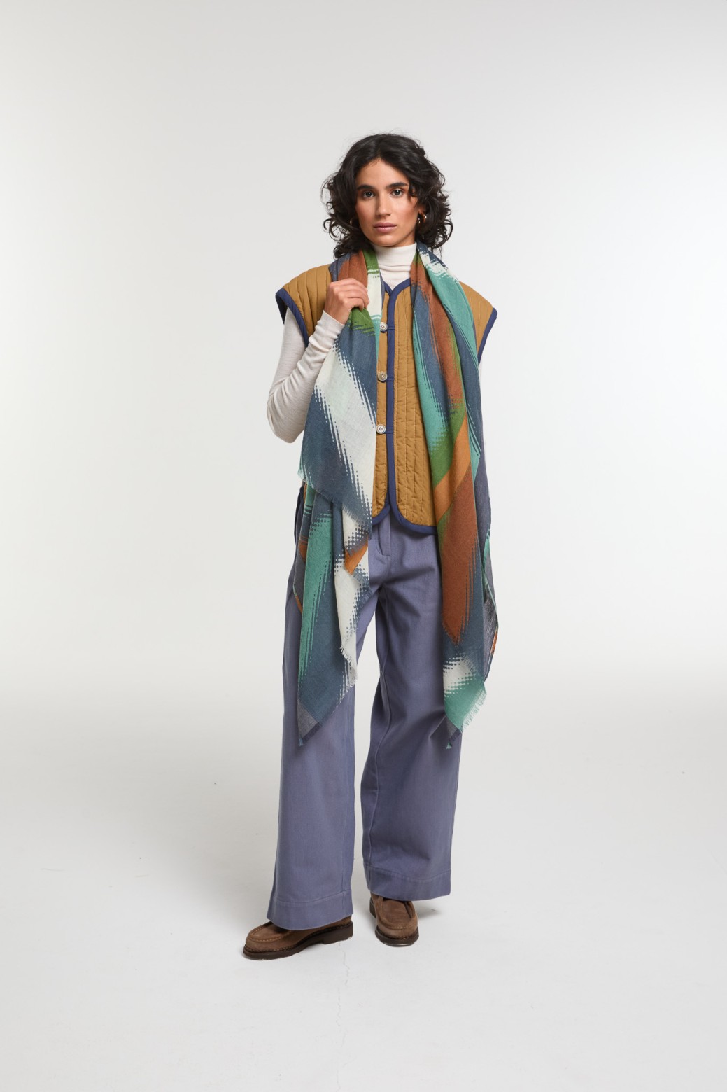 Foulard Mouvance Vert Style Créateur | Mapoésie Paris
