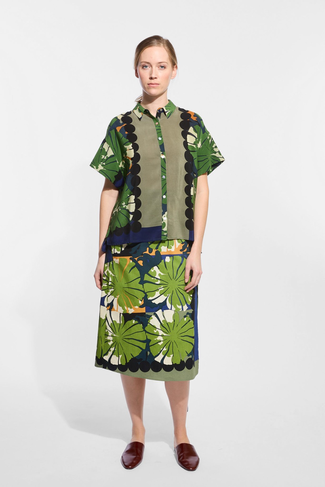 Chemise manches courtes en soie - vert/ Mapoésie