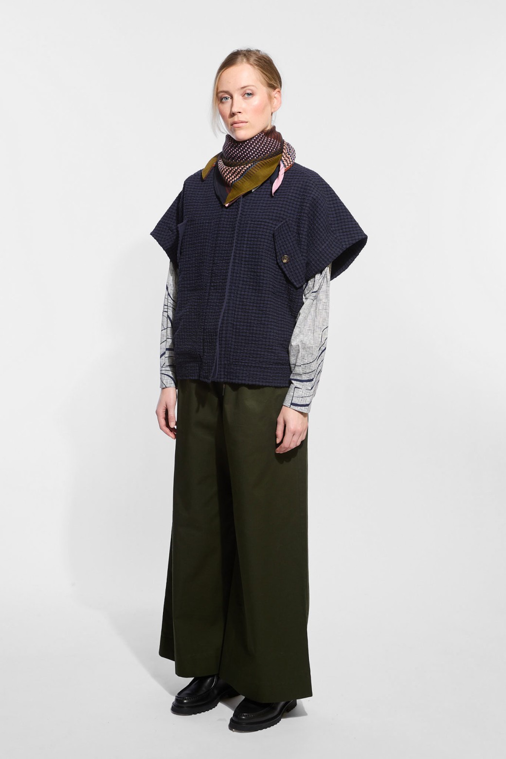 Op Rose Khaki Square