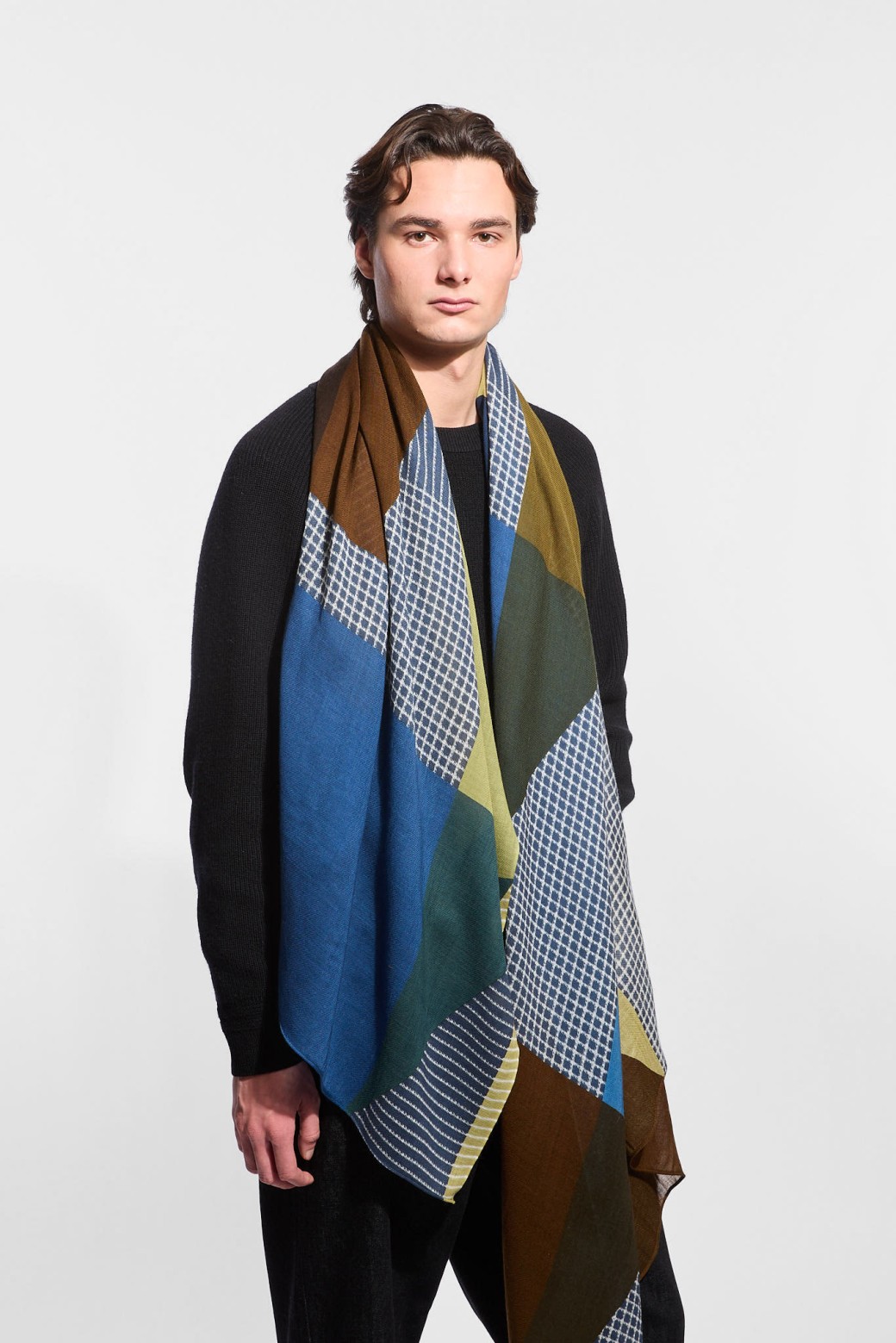 Surface Jet Scarf
